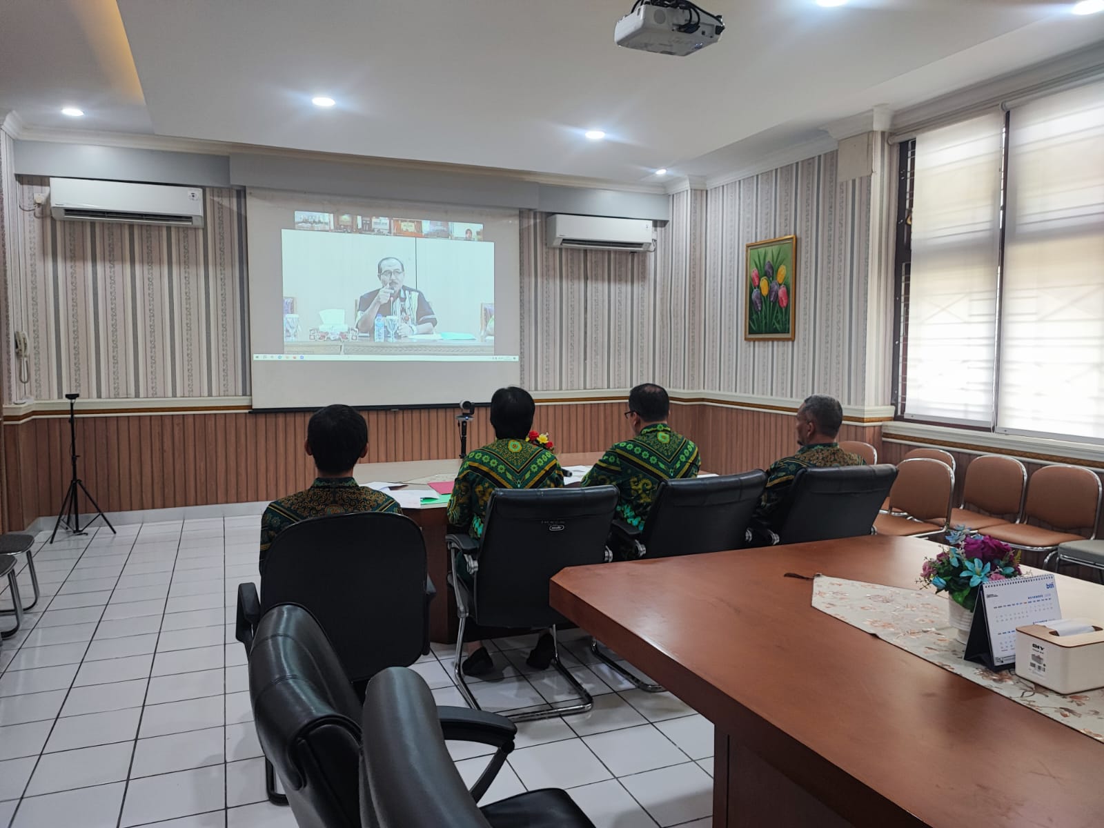 Pengadilan Negeri Yogyakarta Mengikuti Rapat Monev Kedisiplinan oleh Pengadilan Tinggi Yogyakarta
