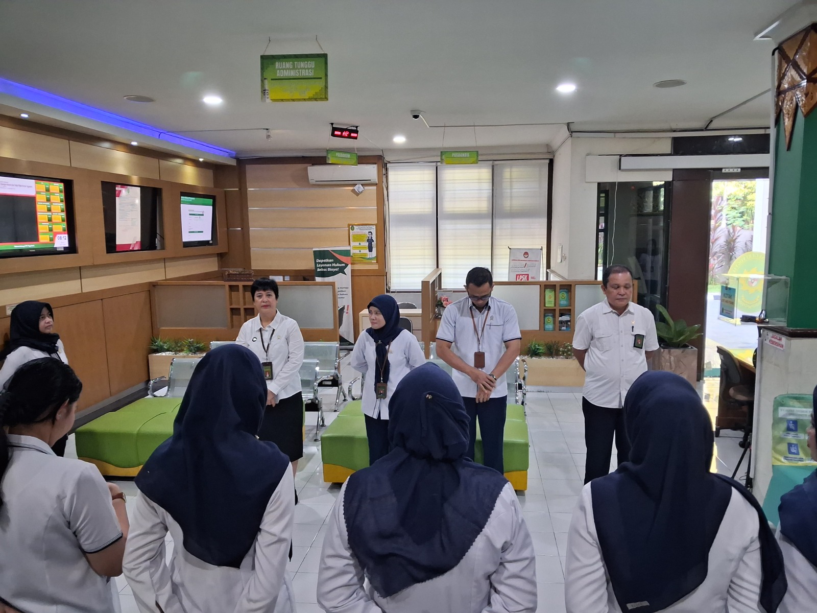 Apel Pagi Rutin Petugas PTSP 19 Januari 2026