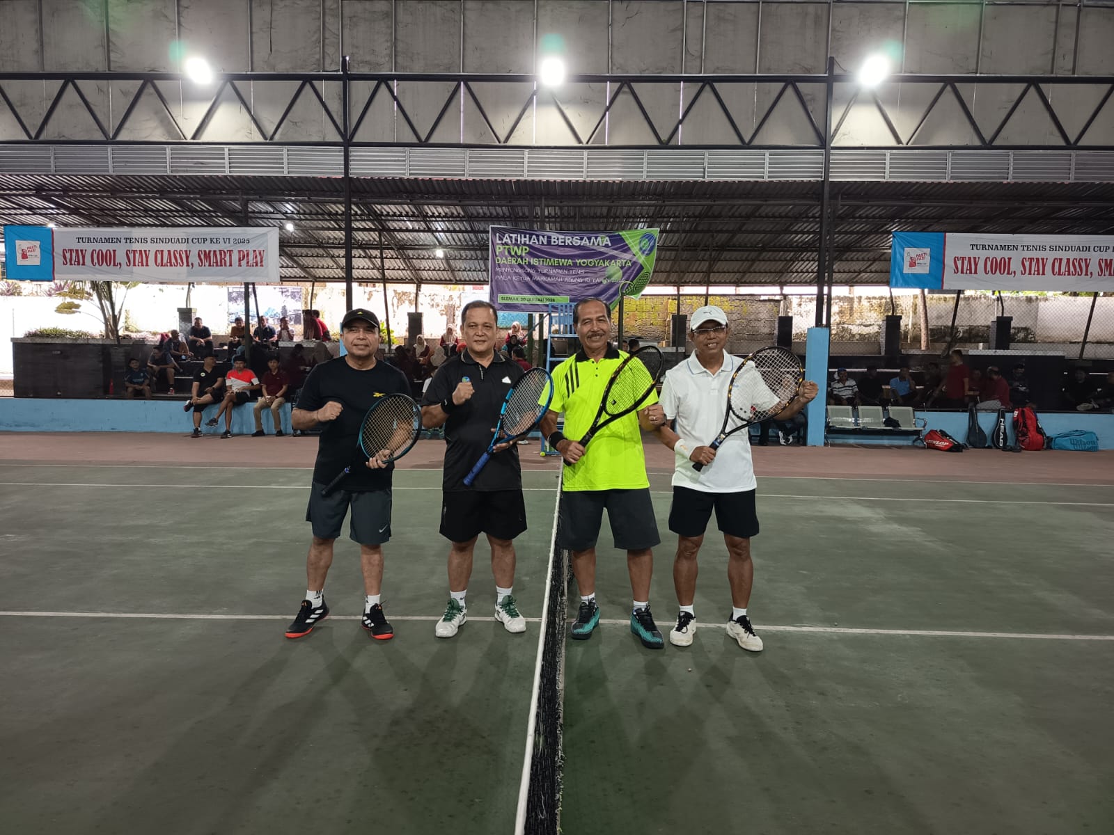 Pengadilan Negeri Yogyakarta Mengikuti Latihan Bersama Turnamen Tenis Beregu