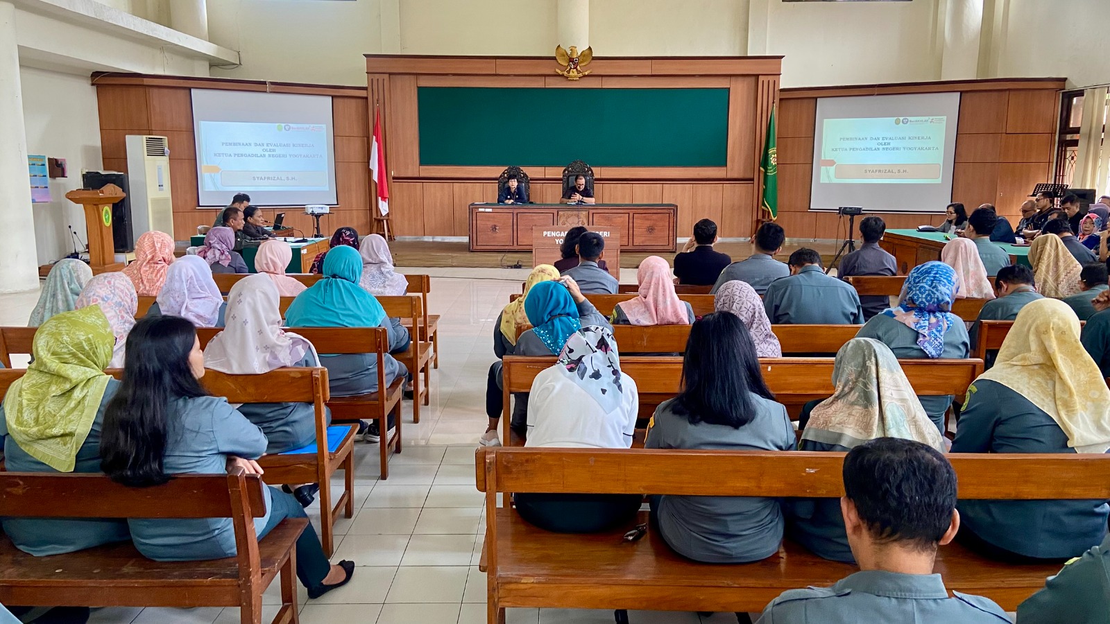 Pembinaan dan Rapat Evaluasi Kinerja Pengadilan Negeri Yogyakarta Bulan Desember 2025