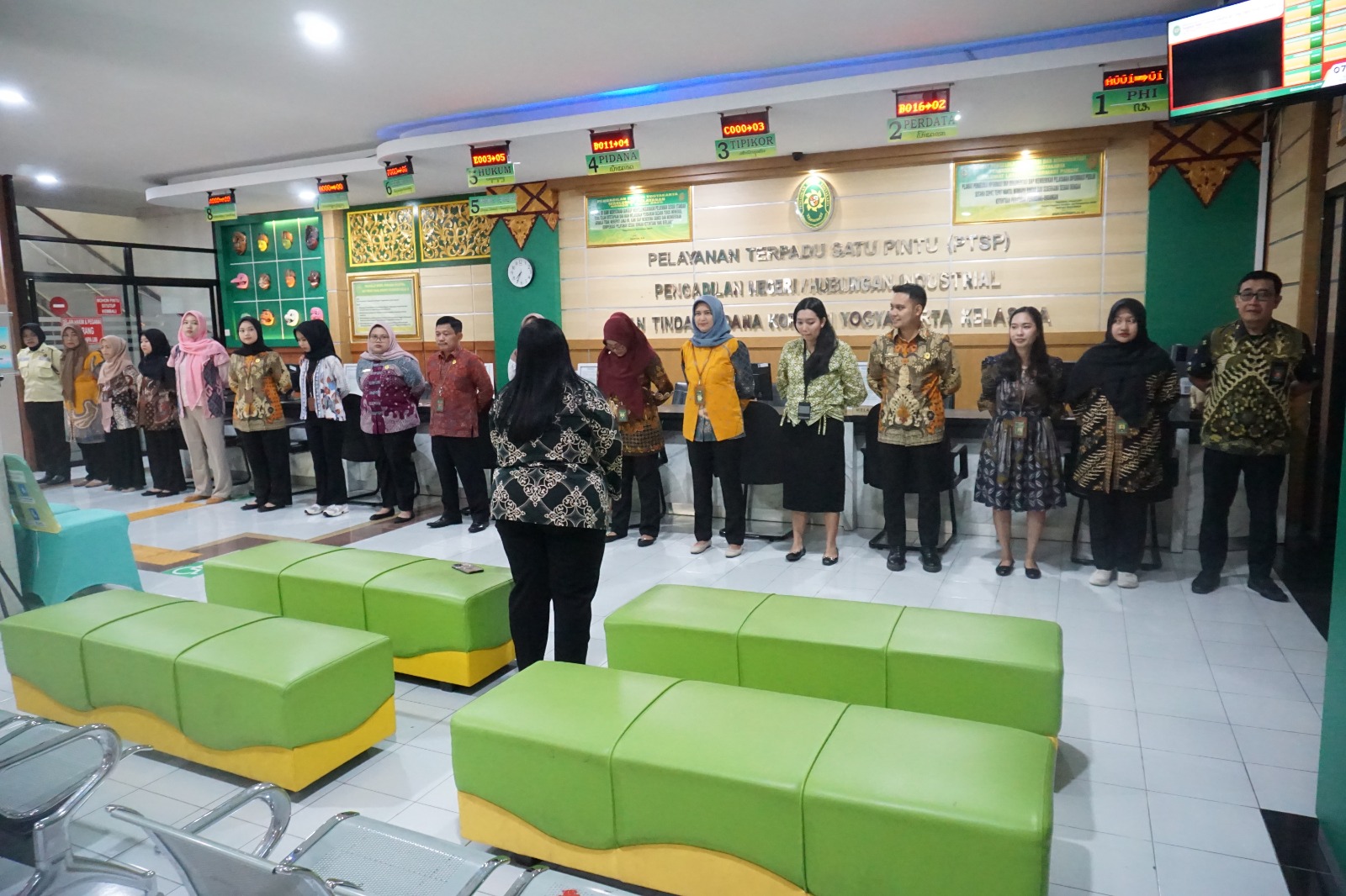 Apel Pagi Rutin Petugas PTSP 13 Februari 2026