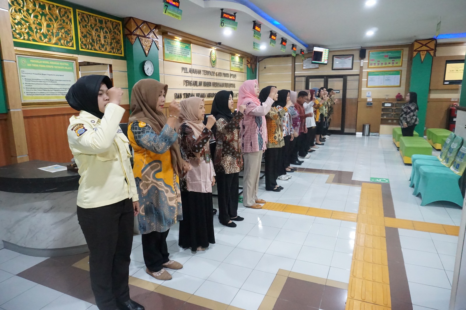 Apel Pagi Rutin Petugas PTSP 13 Februari 2026