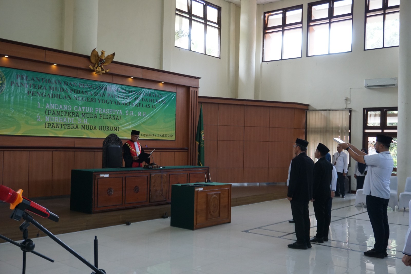 Pelantikan dan Pengambilan Sumpah Jabatan Panitera Muda Pidana dan Panitera Muda Hukum Pengadilan Negeri Yogyakarta