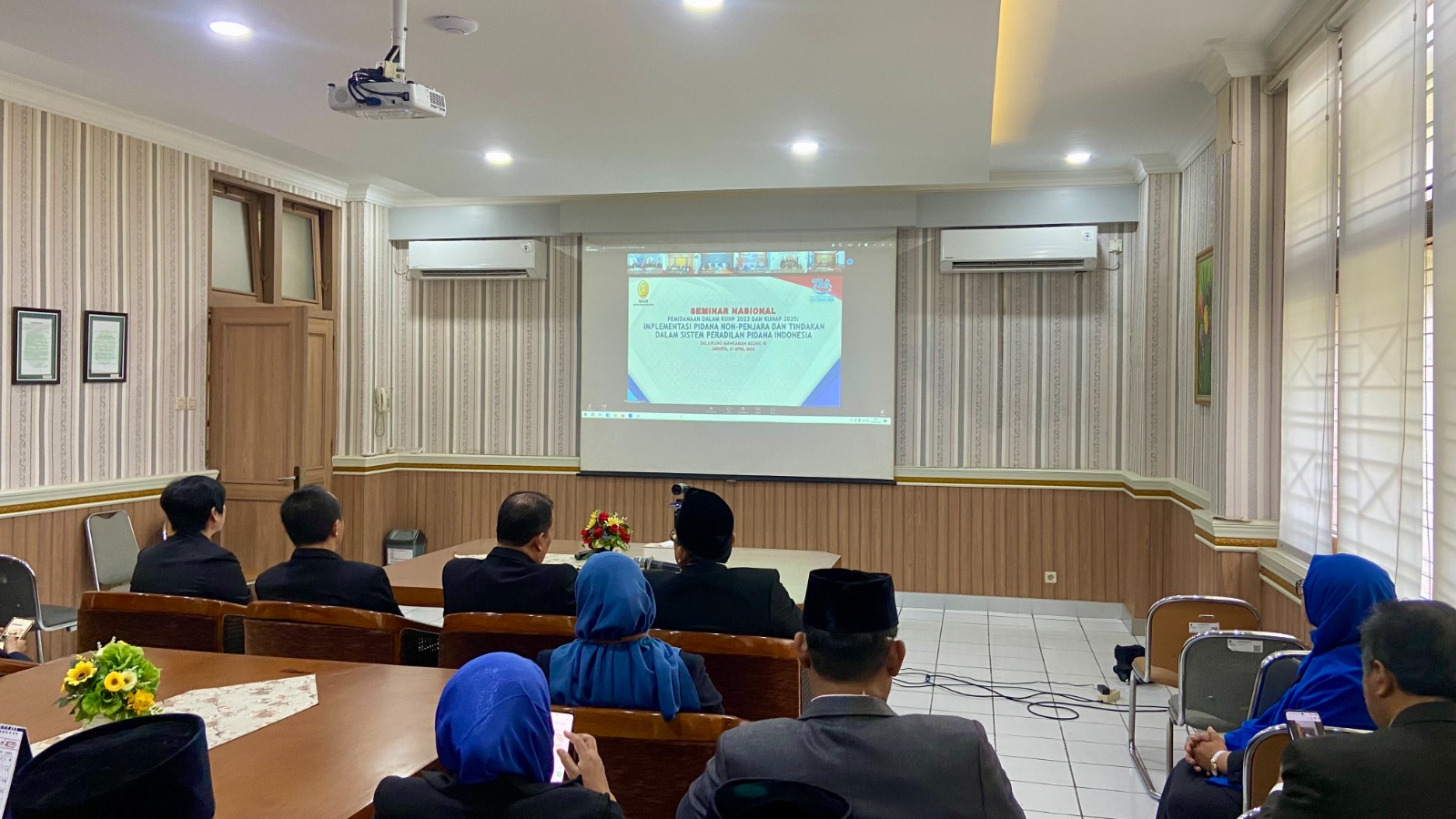 PC IKAHI Yogyakarta Menghadiri Seminar Nasional Pemidanaan KUHP 2023 dan KUHAP 2025 PC IKAHI Yogyakarta Menghadiri Seminar Nasional Pemidanaan KUHP 2023 dan KUHAP 2025