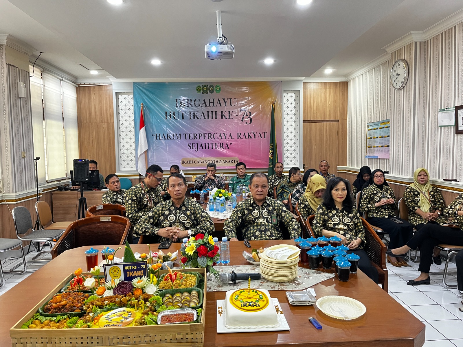Pengadilan Negeri Yogyakarta Mengikuti Puncak Peringatan HUT ke-73 IKAHI Tahun 2026 Pengadilan Negeri Yogyakarta Mengikuti Puncak Peringatan HUT ke-73 IKAHI Tahun 2026
