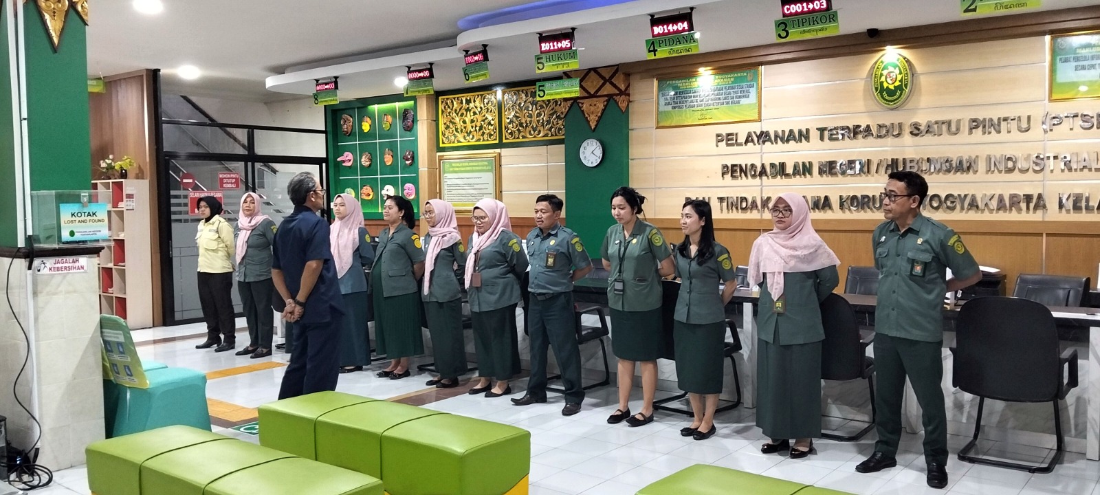 Apel Sore Rutin Petugas PTSP 5 Mei 2026 Apel Sore Rutin Petugas PTSP 5 Mei 2026