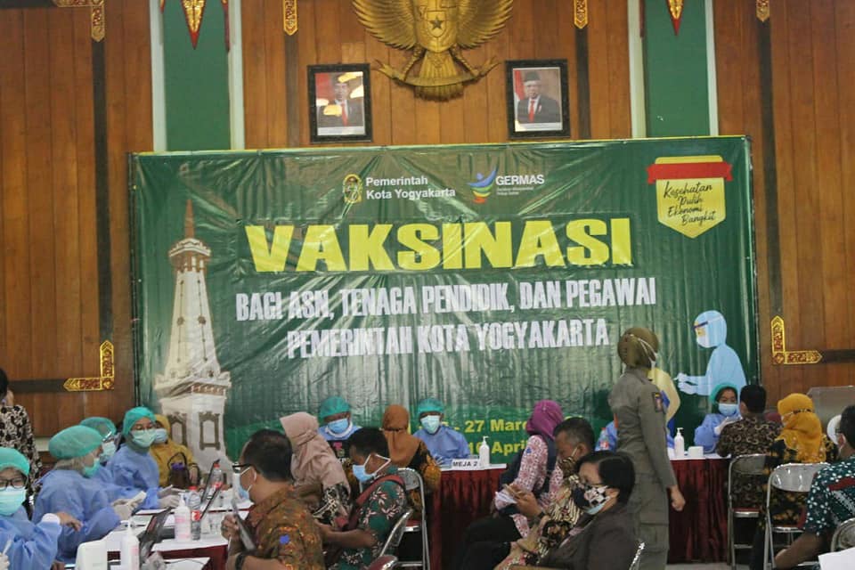 Pengadilan Negeri Yogyakarta Melakukan Vaksinasi Covid-19 Dosis Pertama